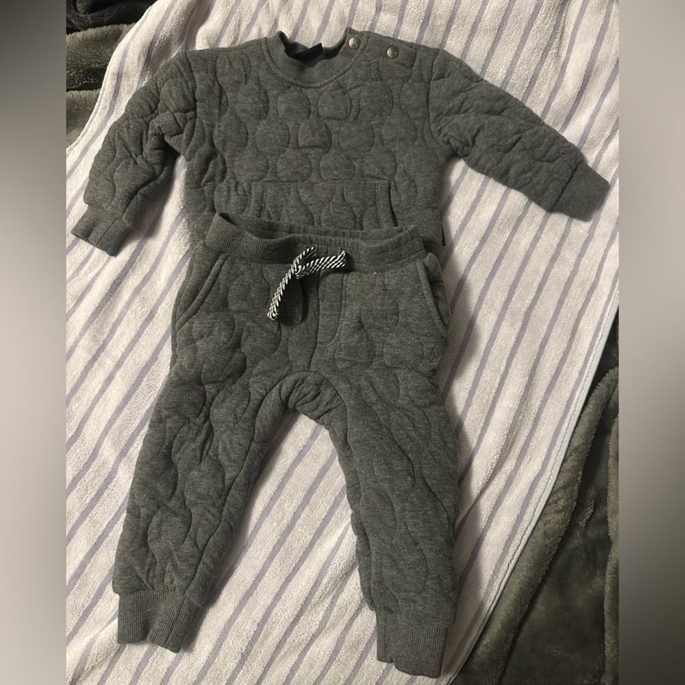 Volcom Quilted Gray Baby Outfit